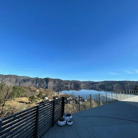 Lakes And Mountain, We Got Both! Vakantiehuis