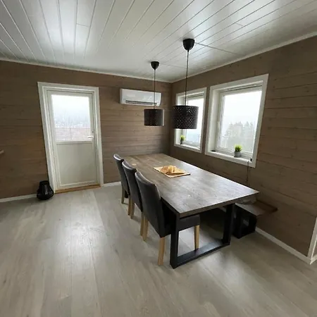 Lakes And Mountain, We Got Both! Vakantiehuis Moi (Lund)