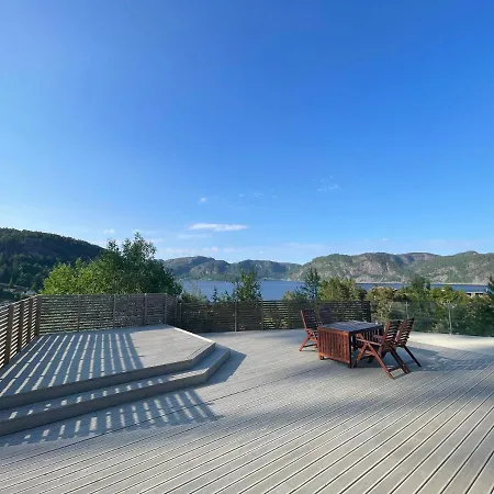 Lakes And Mountain, We Got Both! Vakantiehuis