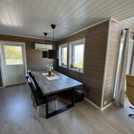 Vakantiehuis Lakes And Mountain, We Got Both! Moi (Lund)